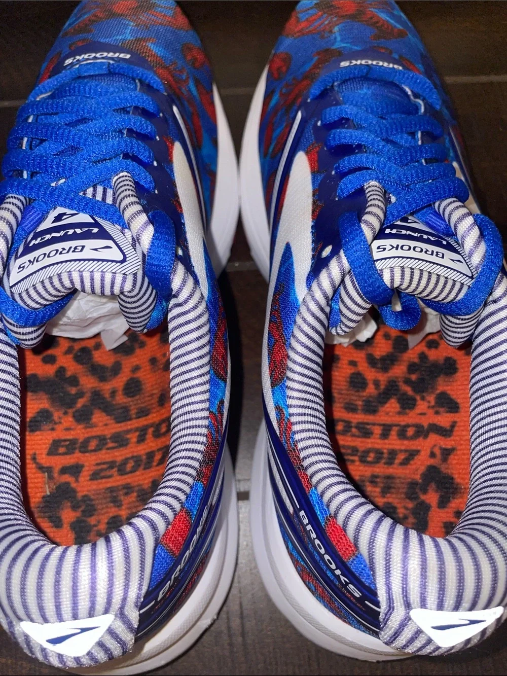 Brooks Limited Edition Lobster Print Launch 4 Boston 2017 Sneakers Size 7.5